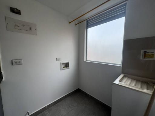 Apartamento de 2 alcobas en venta en Entre Amigos, Sabaneta, 54 m² · foto 7 de 10