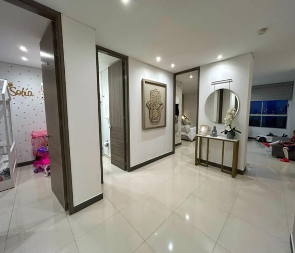 Apartamento de 3 alcobas en venta en Bellavista, Cali, 123 m² · foto 9 de 17
