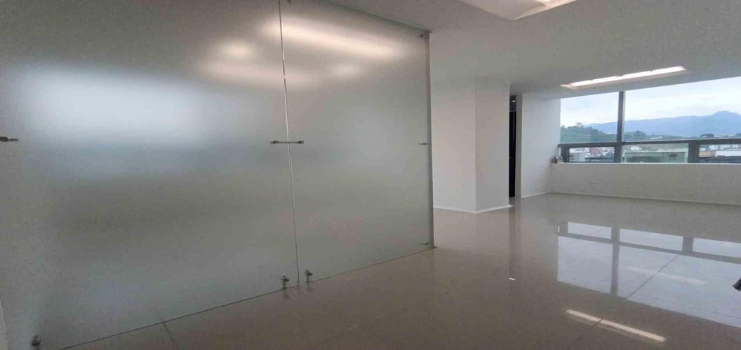 Consultorio en arriendo en Cable, Manizales, 32 m² · foto 3 de 17