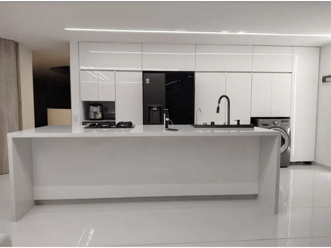 Apartamento de 3 alcobas en venta en El Poblado, Medellín, 119 m² · foto 7 de 13