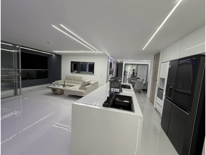 Apartamento de 3 alcobas en venta en El Poblado, Medellín, 119 m² · foto 8 de 13
