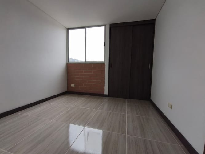 Apartamento de 3 alcobas en venta en Vegas De La Doctora, Sabaneta, 70 m² · foto 6 de 12