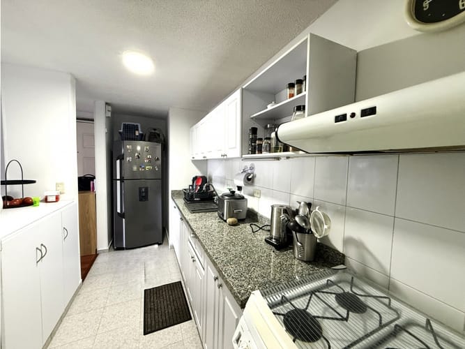 Apartamento de 3 alcobas en venta en Cedritos, Bogotá, 90 m² · foto 5 de 19