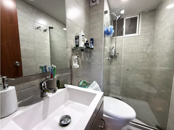 Apartamento de 3 alcobas en venta en Cedritos, Bogotá, 90 m² · foto 12 de 19