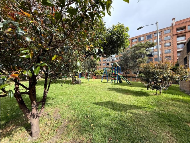Apartamento de 3 alcobas en venta en Cedritos, Bogotá, 90 m² · foto 13 de 19