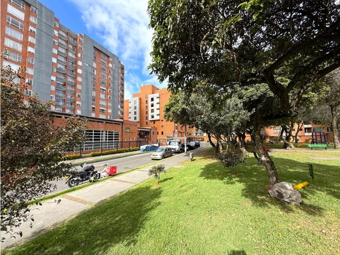 Apartamento de 3 alcobas en venta en Cedritos, Bogotá, 90 m² · foto 14 de 19