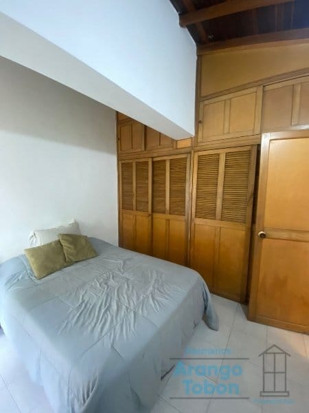 Apartamento de 2 alcobas en venta en La Castellana, Medellín, 65 m² · foto 9 de 15