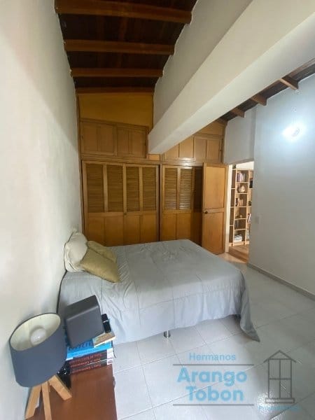 Apartamento de 2 alcobas en venta en La Castellana, Medellín, 65 m² · foto 10 de 15