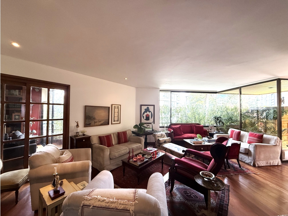 Apartamento en venta en Los Rosales, Bogotá · foto 4 de 24