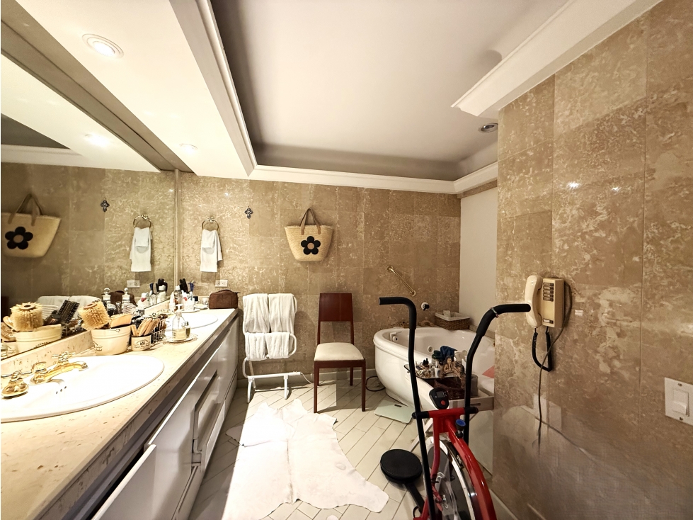 Apartamento en venta en Los Rosales, Bogotá · foto 22 de 24