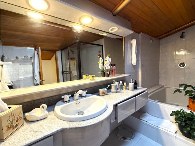 Apartamento de 3 alcobas en venta en Santa Ana Oriental, Bogotá, 200 m² · foto 22 de 24