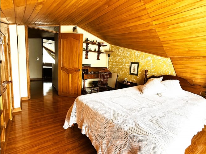 Apartamento de 3 alcobas en venta en Santa Ana Oriental, Bogotá, 200 m² · foto 23 de 24