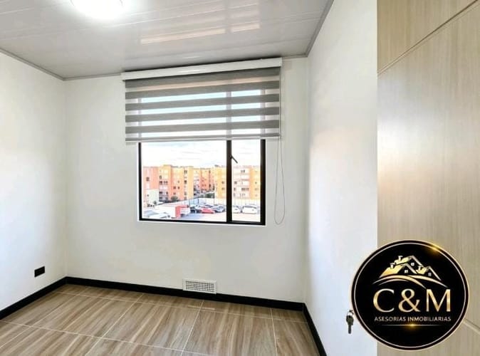 Apartamento de 3 alcobas en venta en Cr. Dazia, Soacha, 60 m² · foto 10 de 15