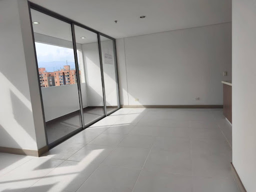Apartamento en arriendo en Castropol, Medellín · foto 5 de 18