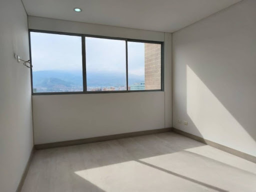 Apartamento en arriendo en Castropol, Medellín · foto 6 de 18