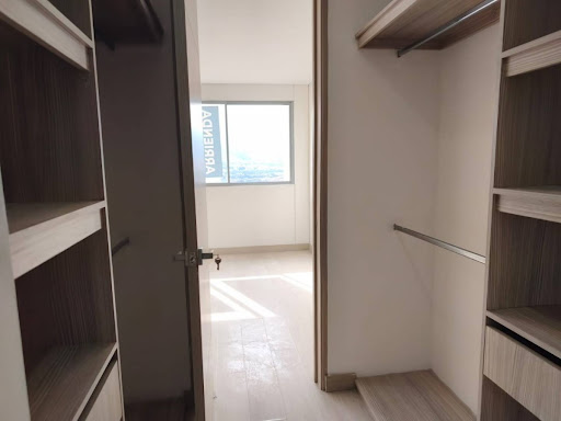 Apartamento en arriendo en Castropol, Medellín · foto 7 de 18