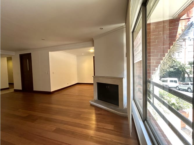 Apartamento de 3 alcobas en venta en Chapinero, Bogotá, 162 m² · foto 3 de 24