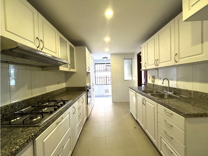 Apartamento de 3 alcobas en venta en Chapinero, Bogotá, 162 m² · foto 13 de 24