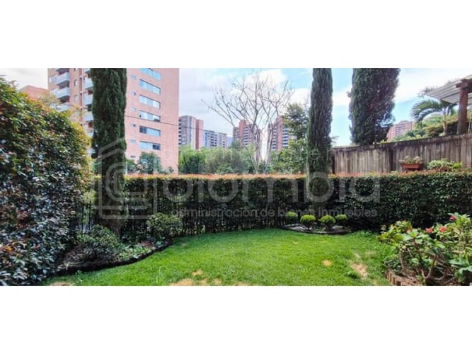 Casa de 3 alcobas en venta en Montessori, Envigado, 164 m² · foto 5 de 12