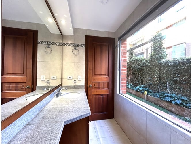 Apartamento de 3 alcobas en venta en Chapinero, Bogotá, 162 m² · foto 20 de 24