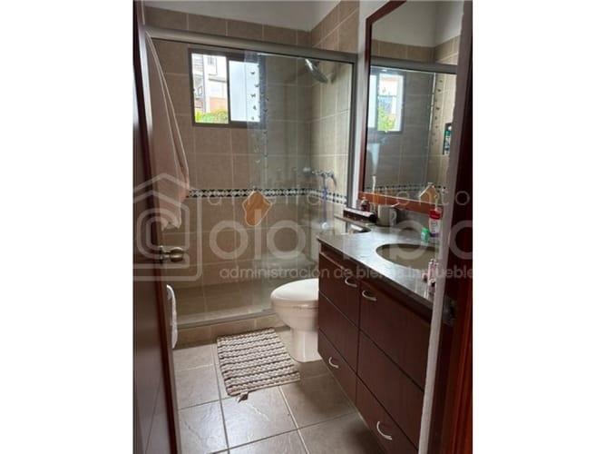 Casa de 3 alcobas en venta en Montessori, Envigado, 164 m² · foto 11 de 12