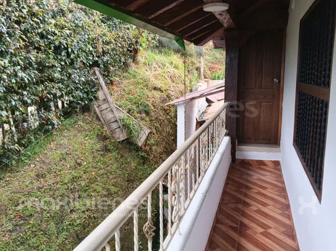 Finca en arriendo en El Carmen De Viboral, El Carmen de Viboral, 236 m² · foto 5 de 13