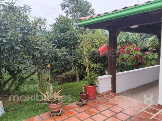 Finca en arriendo en El Carmen De Viboral, El Carmen de Viboral, 236 m² · foto 8 de 13