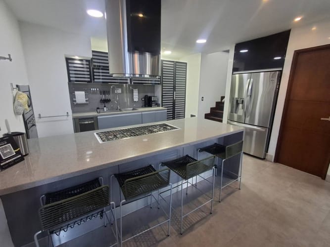 Casa en arriendo en Lagos Del Cacique, Bucaramanga, 710 m² · foto 9 de 21