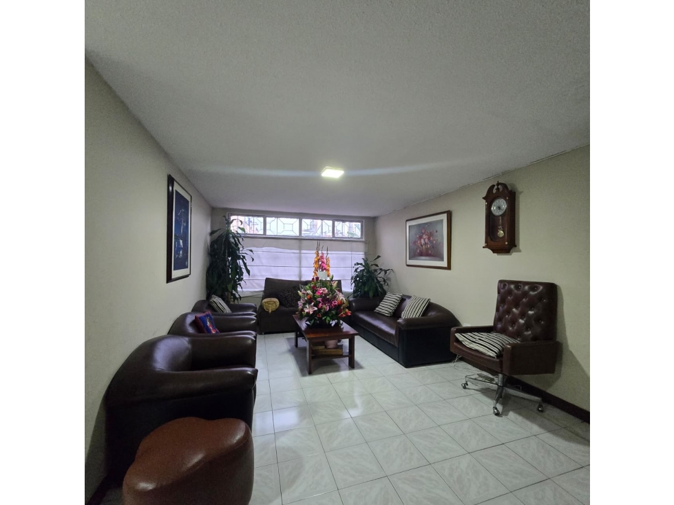 Casa en venta en La Europa, Bogotá · foto 3 de 23