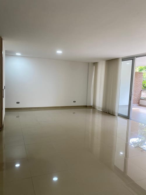 Apartamento de 3 alcobas en venta en Pance, Cali, 180 m² · foto 2 de 19