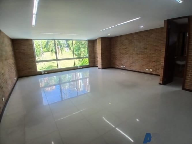 Oficina en arriendo en Colombia, Medellín, 60 m² · foto 4 de 13