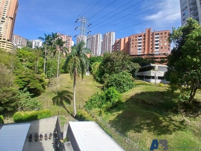 Oficina en arriendo en Colombia, Medellín, 60 m² · foto 10 de 13