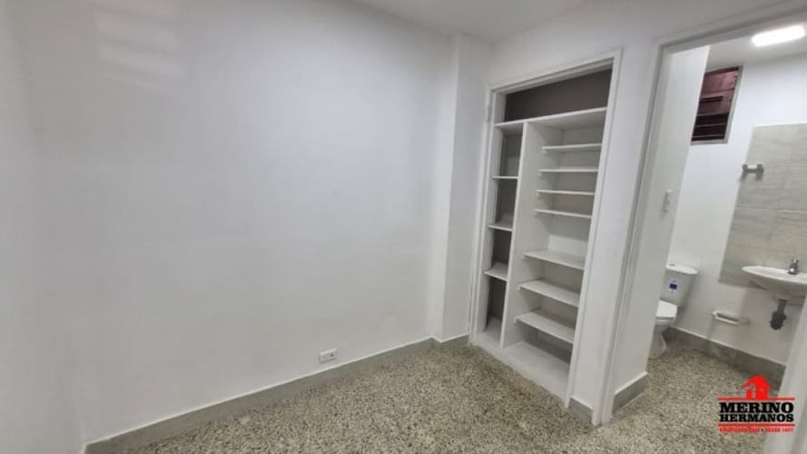 Oficina en arriendo en La Candelaria, Medellín, 35 m² · foto 10 de 18