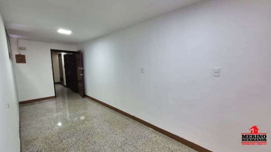 Oficina en arriendo en La Candelaria, Medellín, 35 m² · foto 12 de 18