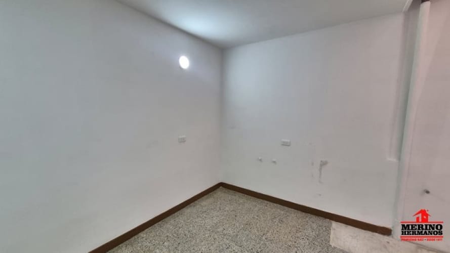 Oficina en arriendo en La Candelaria, Medellín, 35 m² · foto 14 de 18