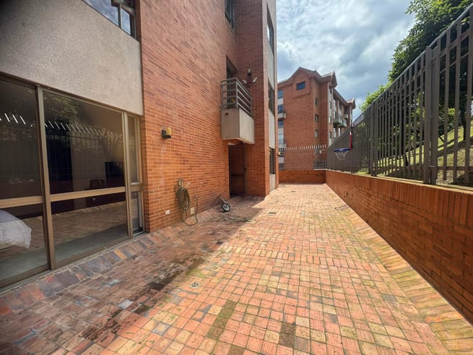 Apartamento de 3 alcobas en venta en Cerros De Suba, Bogotá, 289 m² · foto 8 de 22