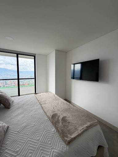 Apartamento de 1 alcoba en arriendo en Los Balsos, Medellín, 75 m² · foto 3 de 8