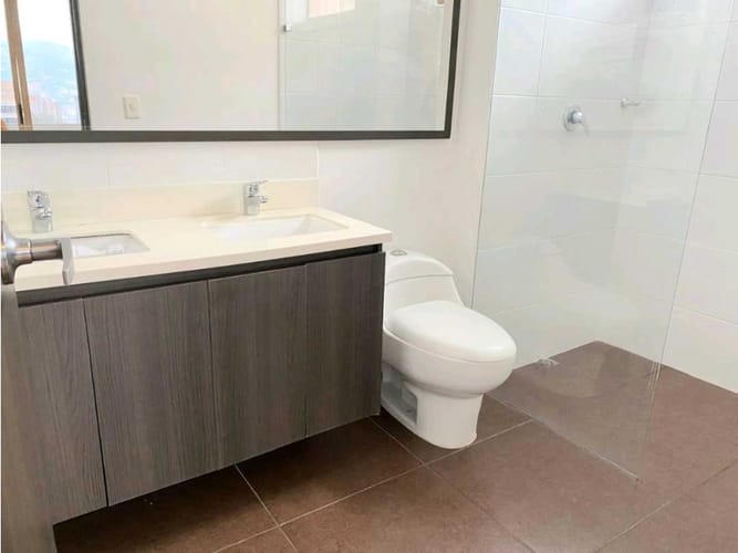 Apartamento de 4 alcobas en venta en Altos Del Poblado, Medellín, 163 m² · foto 6 de 24