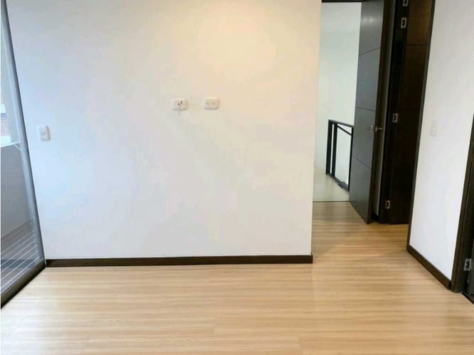 Apartamento de 4 alcobas en venta en Altos Del Poblado, Medellín, 163 m² · foto 8 de 24