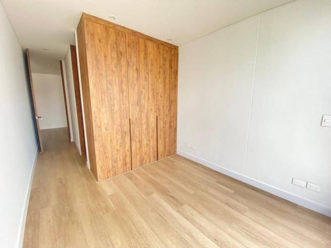 Apartamento de 2 alcobas en venta en Chicó Navarra, Bogotá, 98 m² · foto 4 de 24