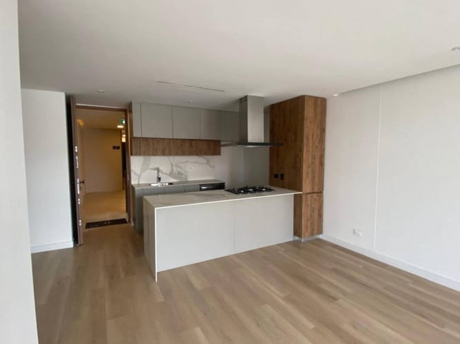 Apartamento de 2 alcobas en venta en Chicó Navarra, Bogotá, 98 m² · foto 5 de 24