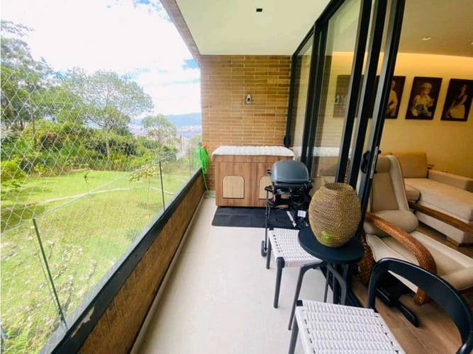 Apartamento de 2 alcobas en venta en Las Palmas, Medellín, 105 m² · foto 19 de 24