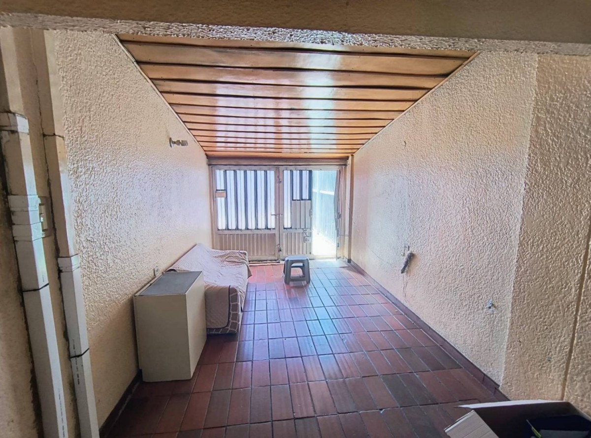 Casa en venta en La Clarita, Bogotá · foto 3 de 24