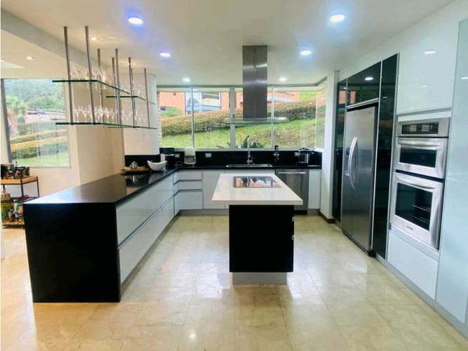 Casa de 4 alcobas en venta en Loma Del Escobero, El Retiro · foto 3 de 24