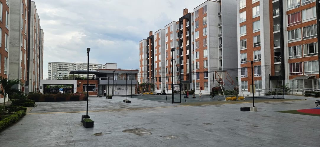 Apartamento de 3 alcobas en venta en Valle Del Lili, Cali, 80 m² · foto 14 de 18