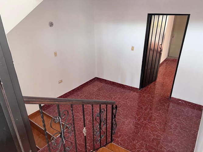 Casa de 5 alcobas en venta en San Cayetano, Cali, 158 m² · foto 8 de 11