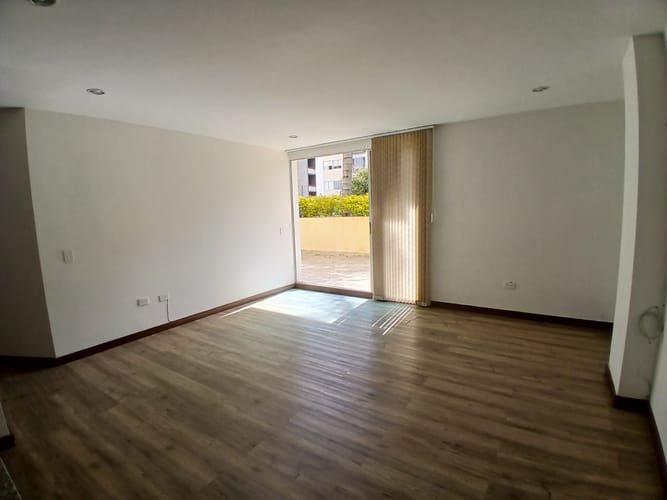 Apartamento de 2 alcobas en venta en La Milagrosa, La Ceja, 111 m² · foto 7 de 17