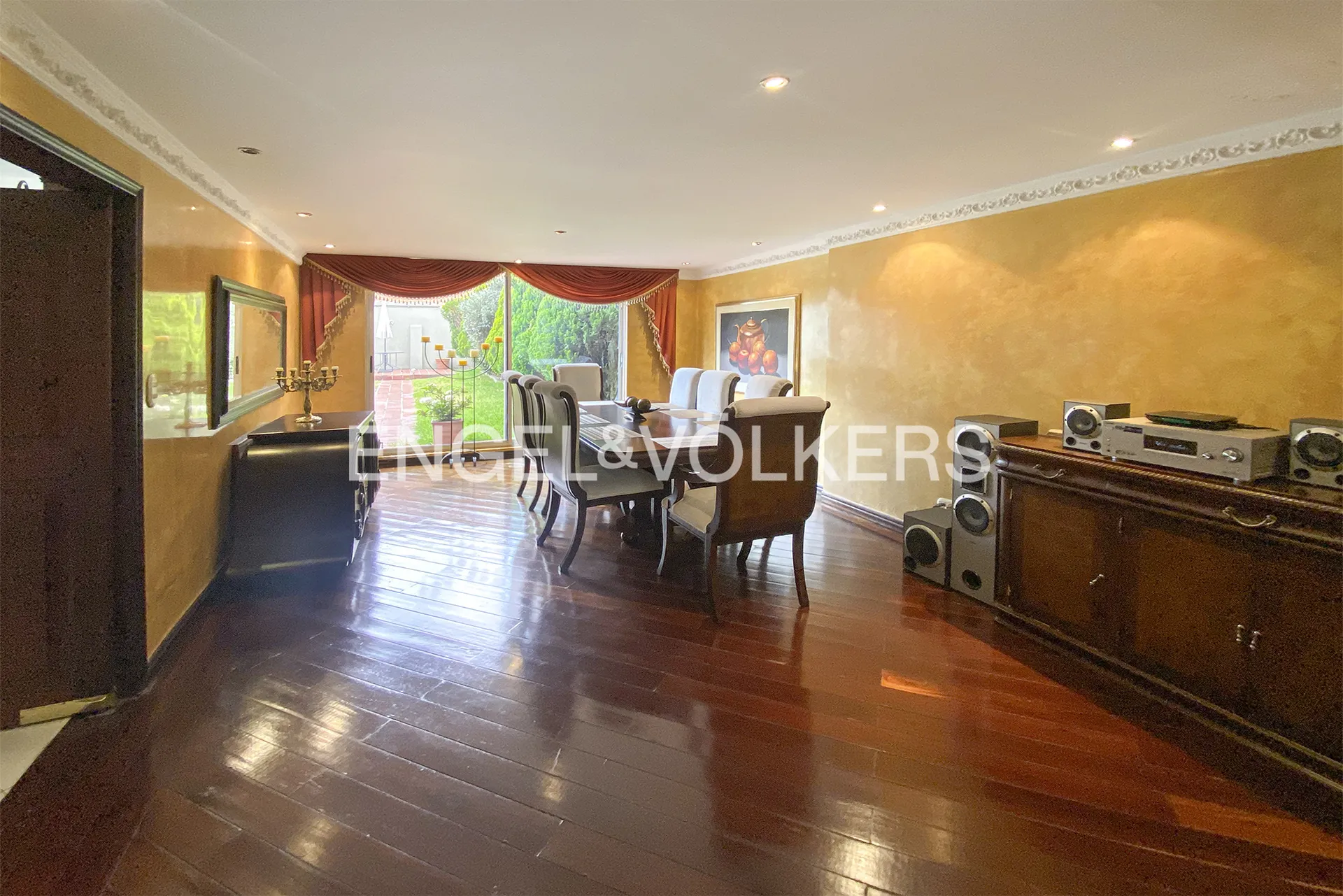 Casa en venta en Cedritos, Bogotá · foto 3 de 18