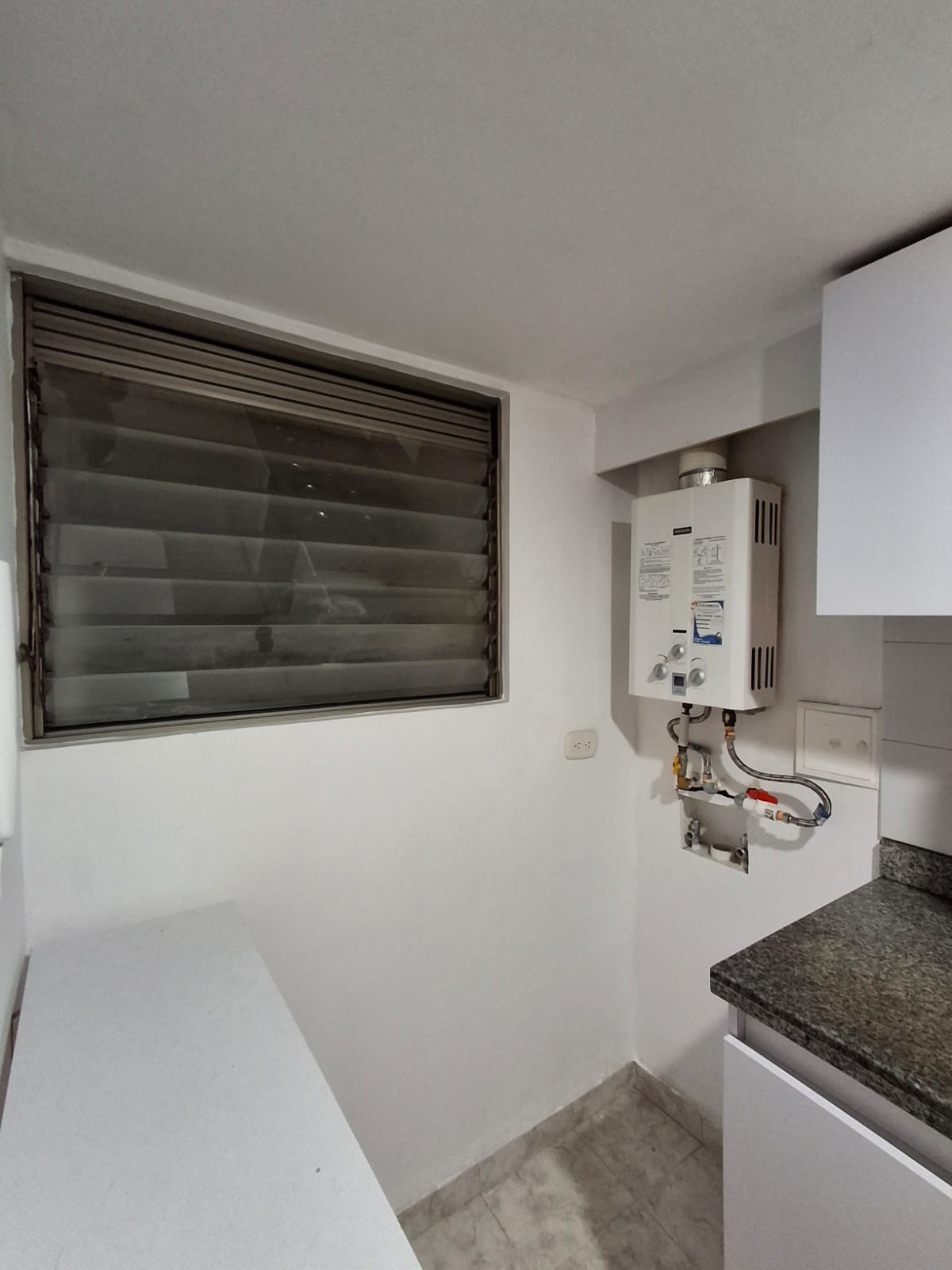 Apartamento en venta en Cantalejo, Bogotá · foto 9 de 18
