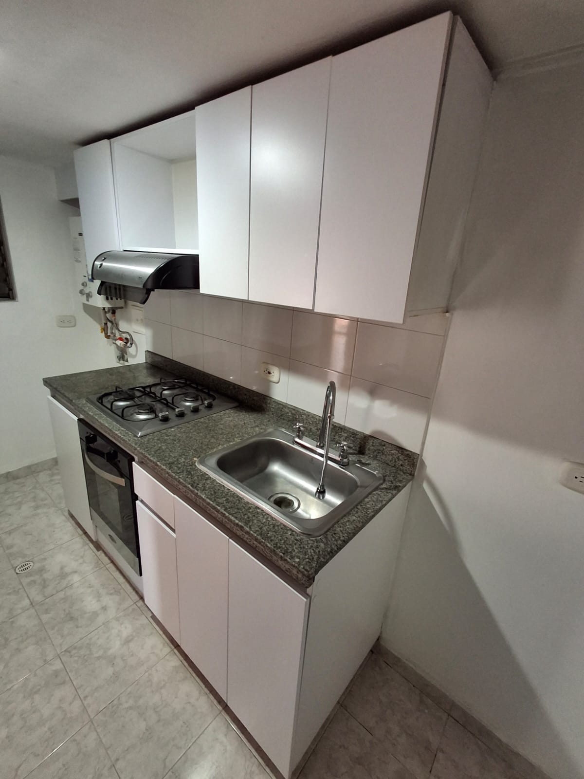 Apartamento en venta en Cantalejo, Bogotá · foto 10 de 18